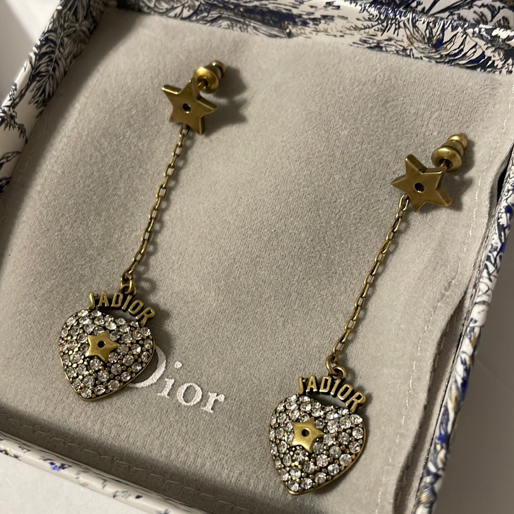 New! J’ADIOR (Dior) earrings.
